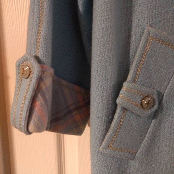 Beautiful Blue Coat - Picture 2 of 7